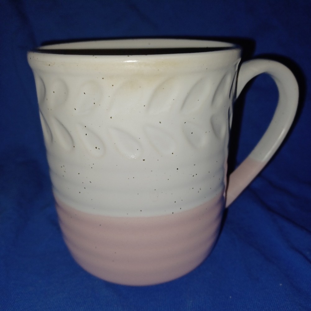 Heartland Hive two tone pink & cream 20 oz mug. (072924D)